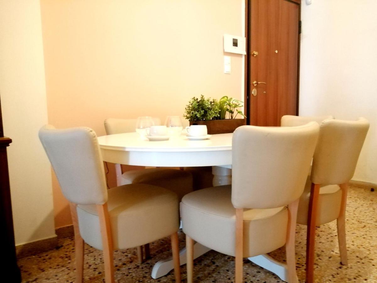 Full House Near The Center Of Athens Apartamento Exterior foto